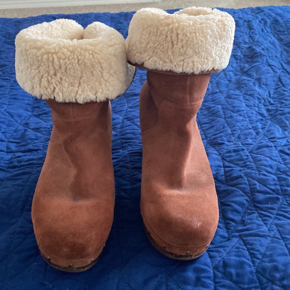 Ugg fold over booties - Picture 5 of 5
